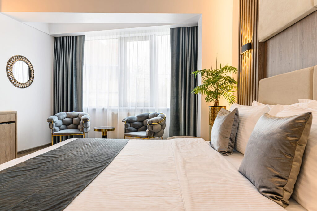 Gold double room NZ7_5121