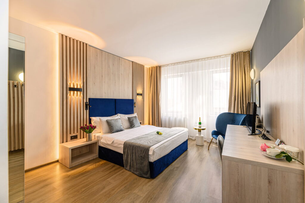 Silver main NZ7_5624