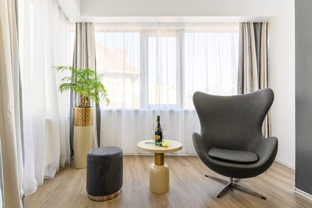 Gold PlatinumNZ7_5999